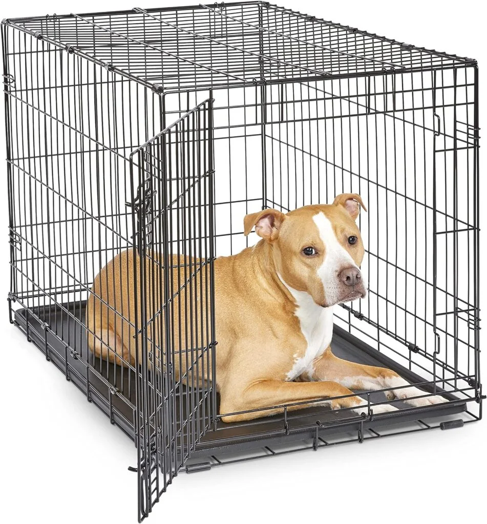 New World Newly Enhanced Single New World Dog Crate, Includes Leak-Proof Pan, Floor Protecting Feet, New Patented Features, 36 Inch